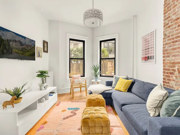 904 Union St APT 1C, Brooklyn, NY 11215