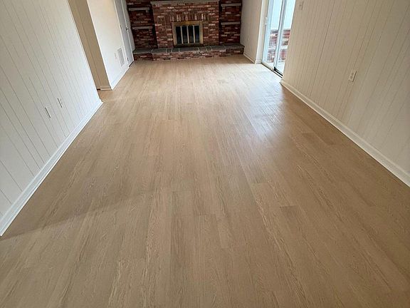 4th image of 485 Kenora Dr