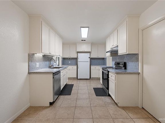 5th image of 1204 W 4th St