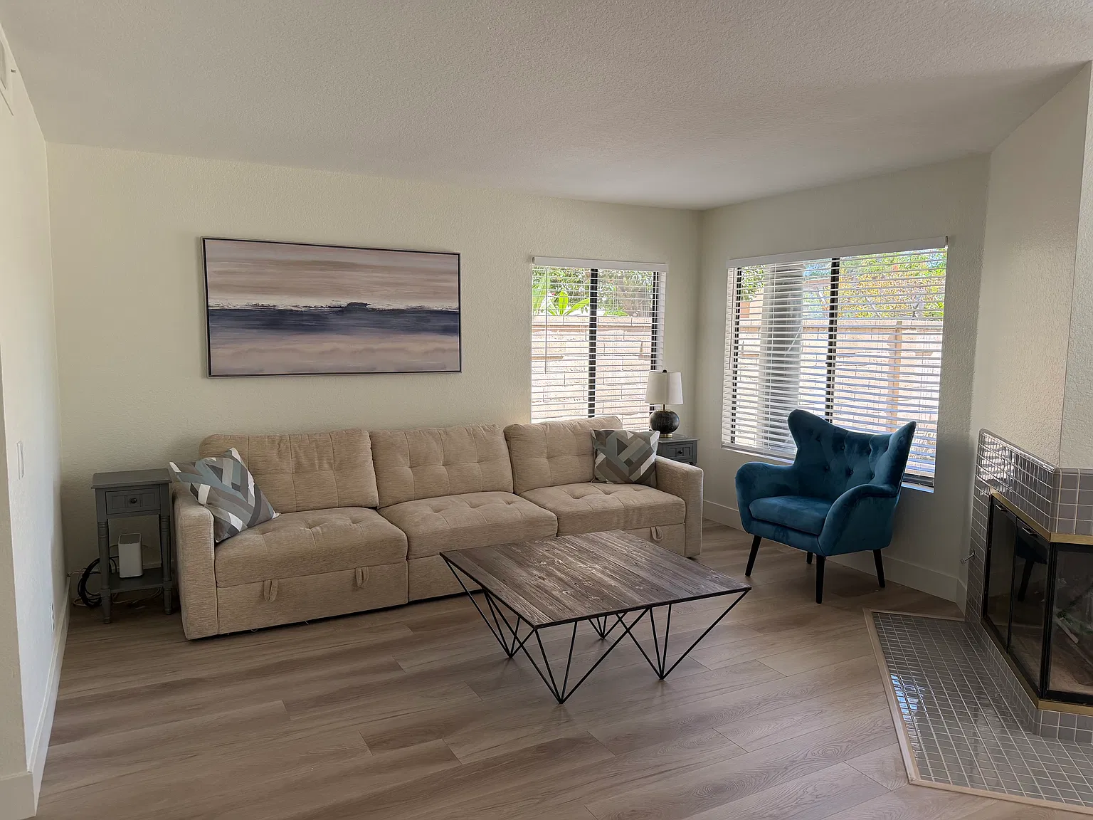 4 bed, 2200 sqft, $6,500 — Photo 4