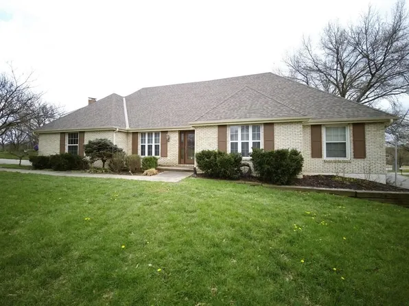 901 NE 96th Ter, Kansas City, MO 64155