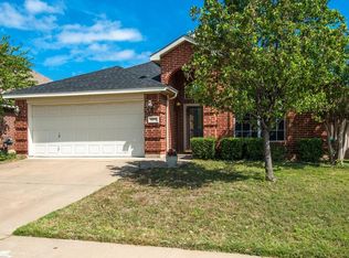 8817 San Joaquin Trl, Fort Worth, TX 76118