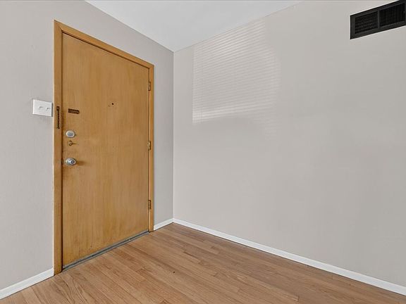 5th image of 2630 Hope Ave APT C