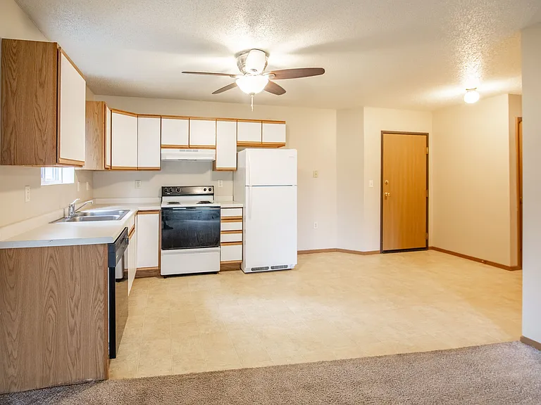 2140 Xavier St — Photo 8