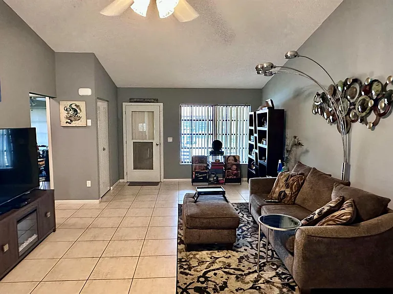 6273 Tall Cypress Cir — Photo 5