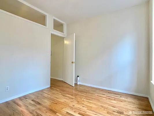 Rented by Sovereign Associates | media 3