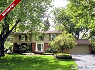 7022 Cathedral Dr, Bloomfield Hills, MI 48301