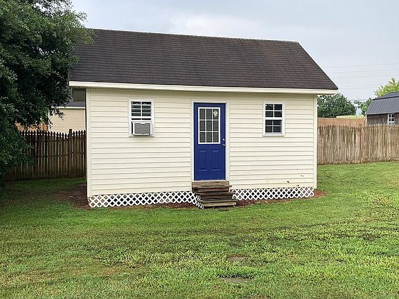 10 x 20 Outdoor Shop