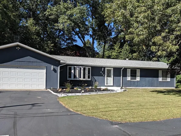 412 Westwood Dr, Michigan City, IN 46360