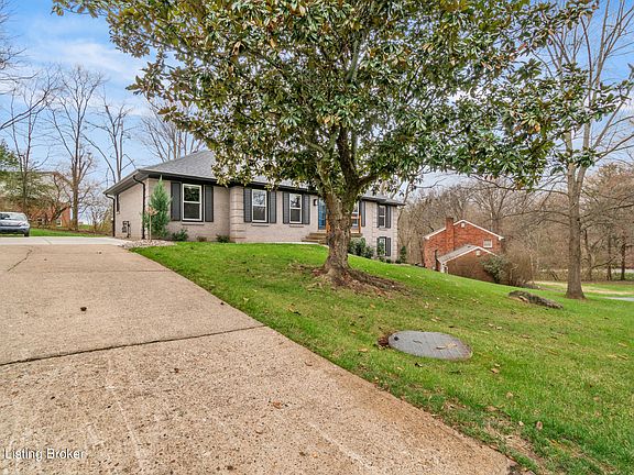 3rd image of 7002 Green Spring Dr