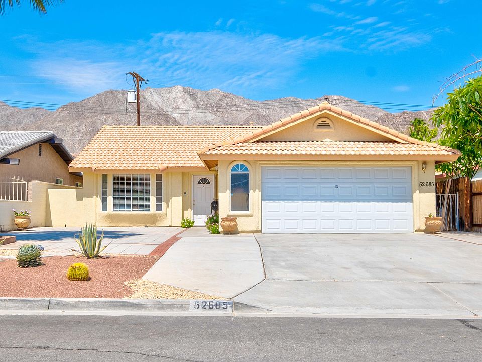 1st image of 52685 Avenida Velasco