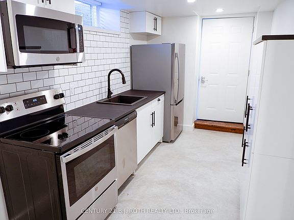 2nd image of 1370 Killarney Beach Rd #207
