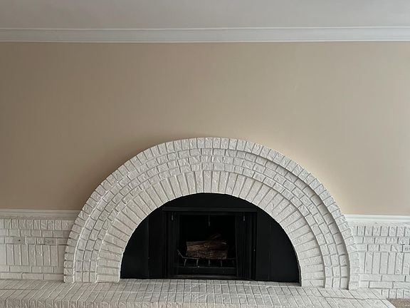 3rd image of 981 Claytonbrook Dr