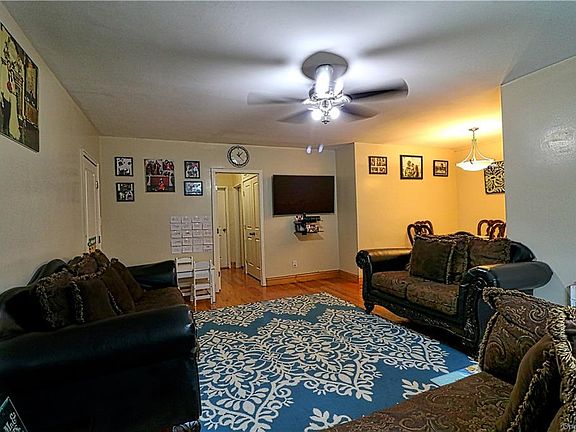 3rd image of 19614 Pompeii Ave #1