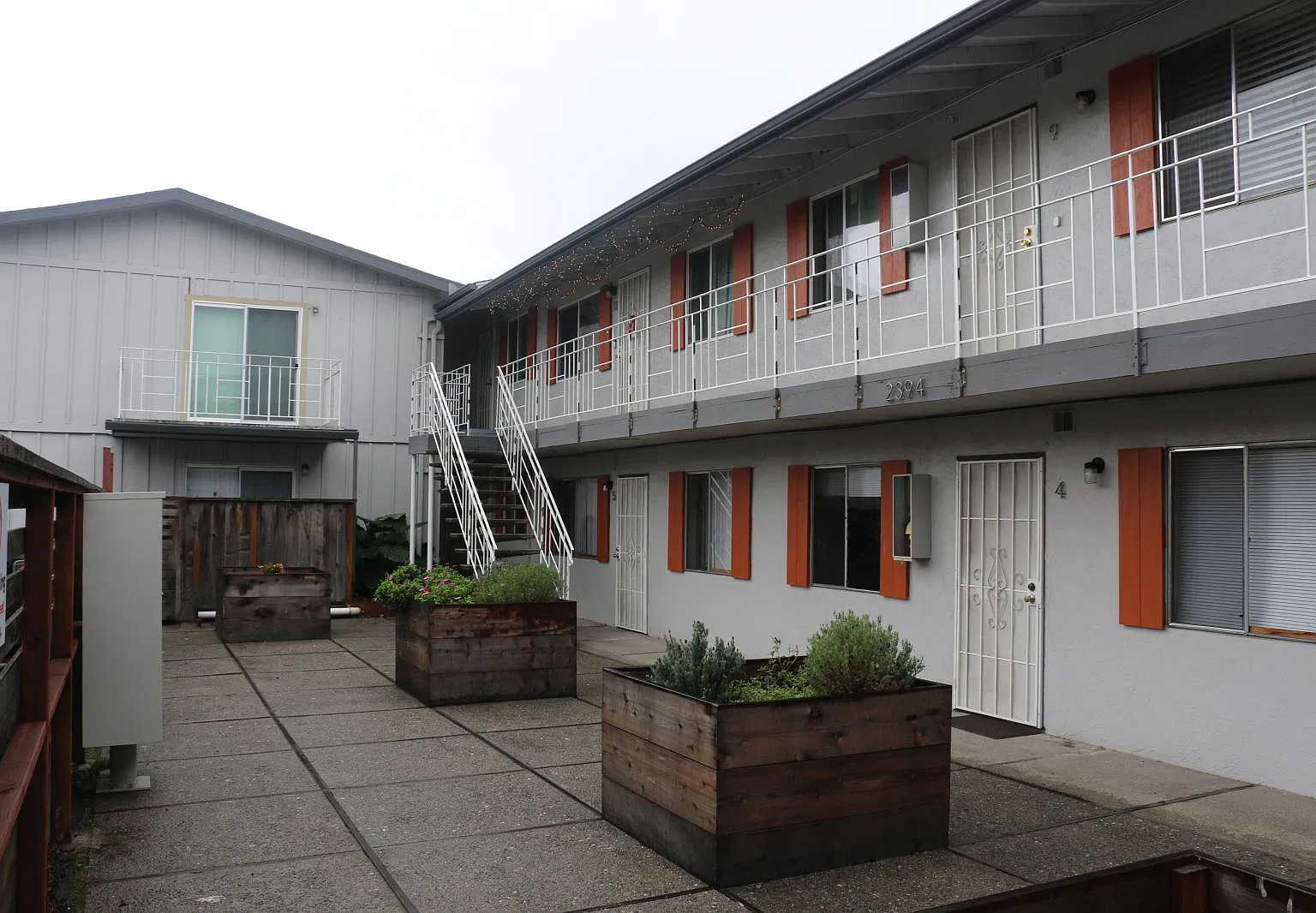2 bed, 735 sqft, $2,495 — Photo 1
