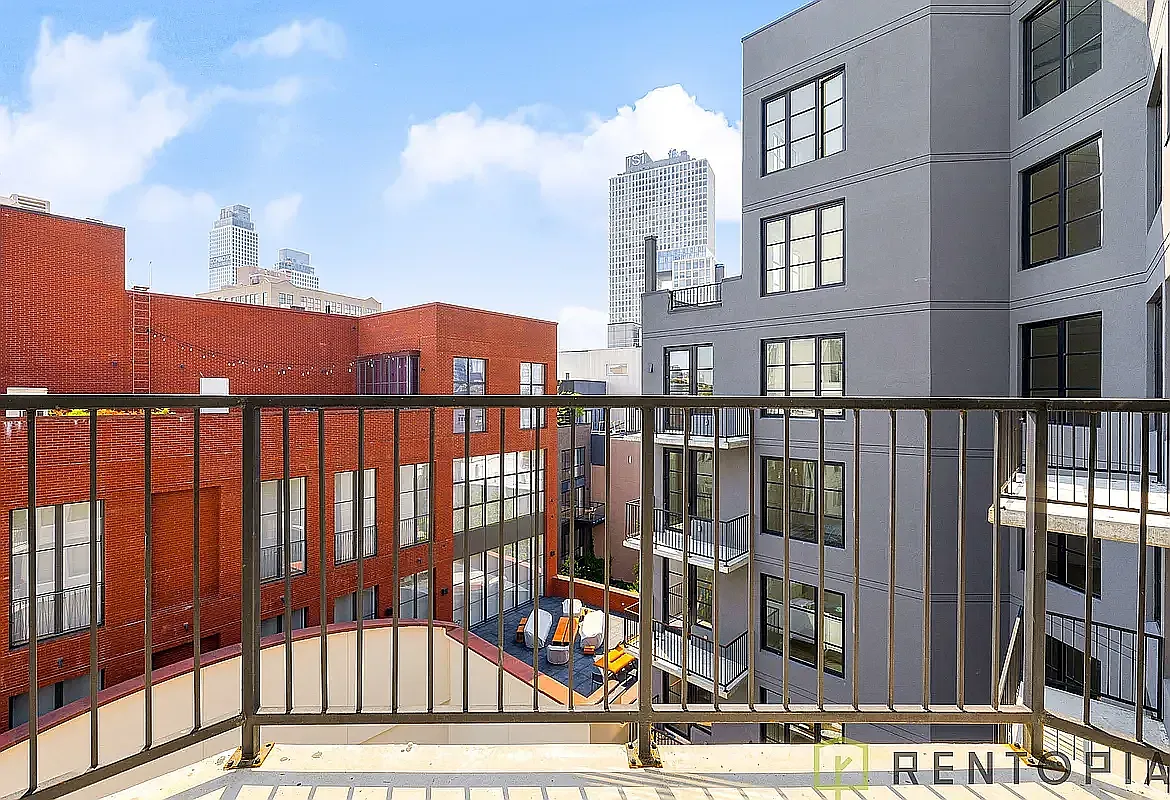 88 North 1st Street — Photo 4
