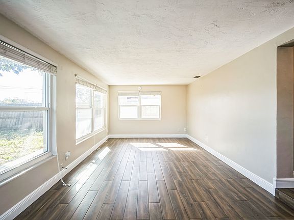 5th image of 1513 S Haven Dr