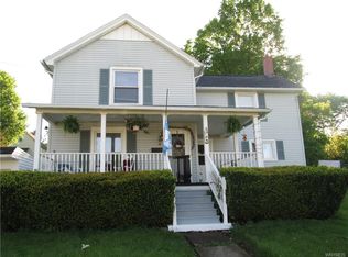 28 Saint Helena St, Perry, NY 14530