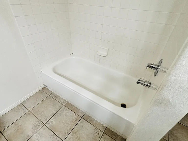2316 Tedesca Dr — Photo 15
