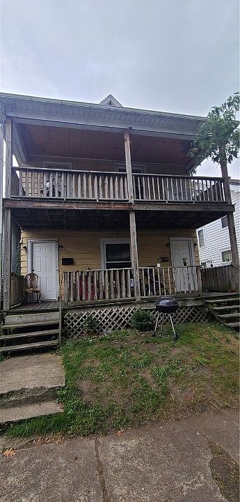 2nd image of 905 E 24th St