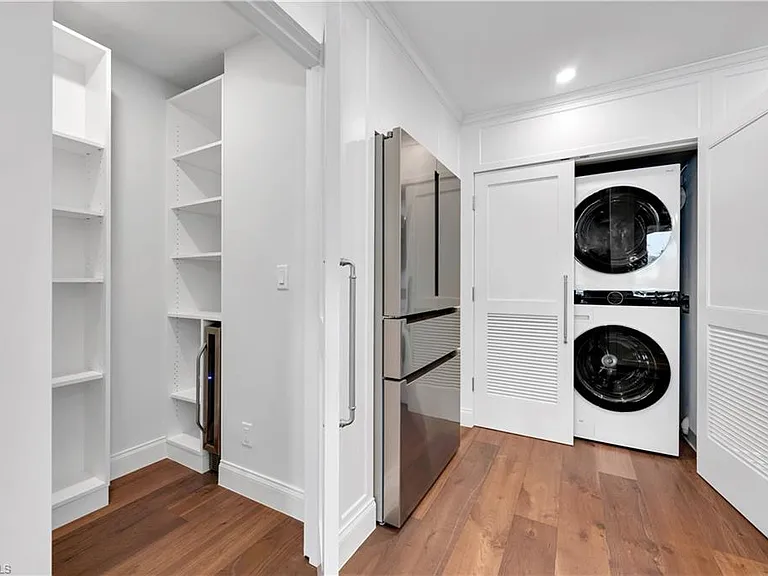 4000 Gulf Shore Blvd N #1400 — Photo 12