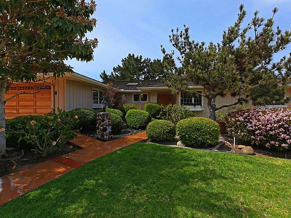 2nd image of 6584 Avenida Manana