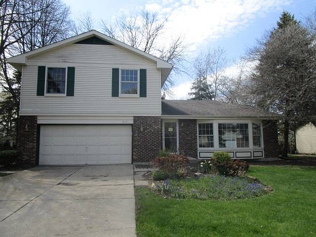 1st image of 1015 Mayfair Dr