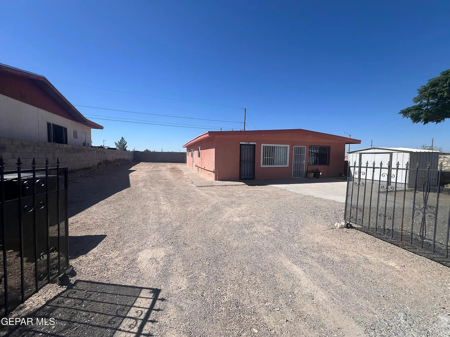 1 bed, 850 sqft, $1,000 — Photo 2