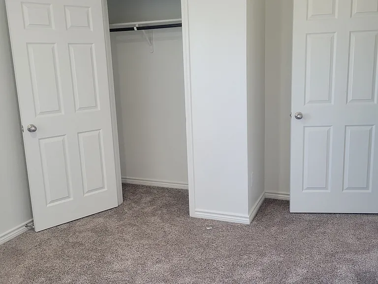 2329 Zanoletti Dr — Photo 14