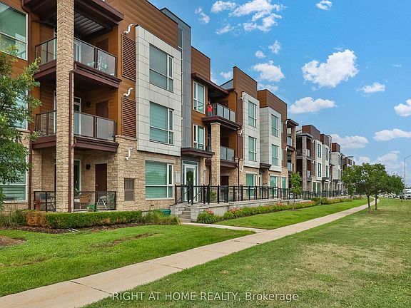 3rd image of 2393 Bronte Rd #308