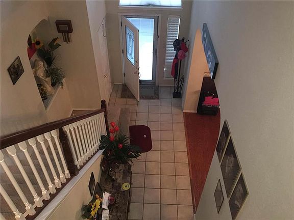 3rd image of 6914 Thunderbird Dr