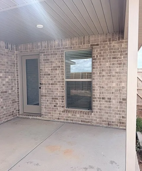 2812 Hidalgo Ave — Photo 17