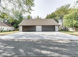 3704 W Beechwood Dr, Rogers, AR 72756