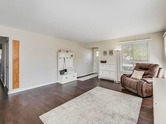 3rd image of 7044 Yorkshire Dr