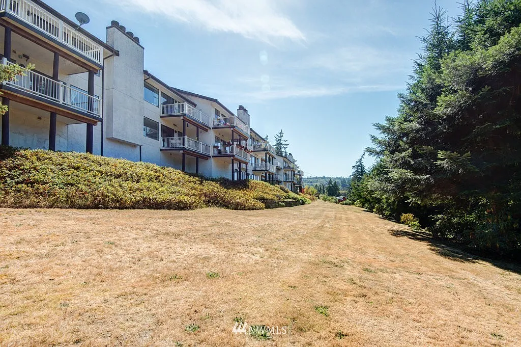 130 N Camano Drive #9 photo 1