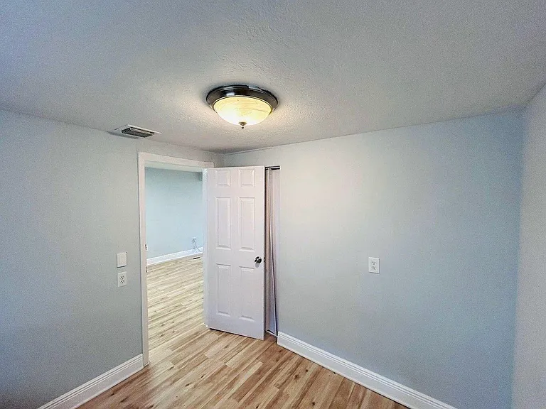 3901 Lakewood Rd #A — Photo 8