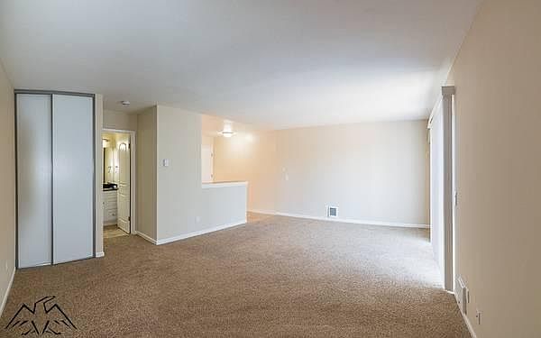 1st image of 885 Broadway APT 3