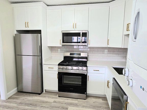 4th image of 3701 S George Mason Dr Unit 2318N