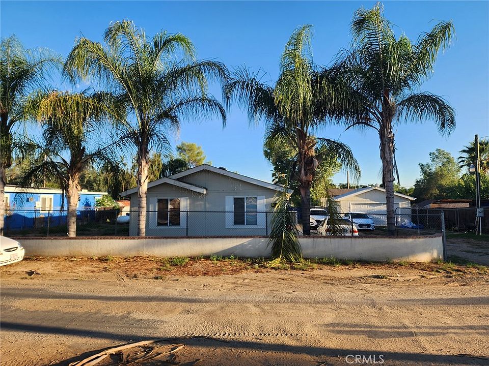 1st image of 23815 La Bertha Ln