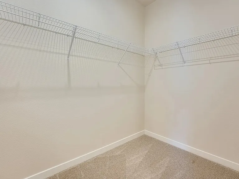 8266 SE Blanton — Photo 24