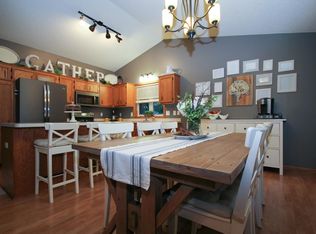 17380 Sunray Cir SW, Prior Lake, MN 55372