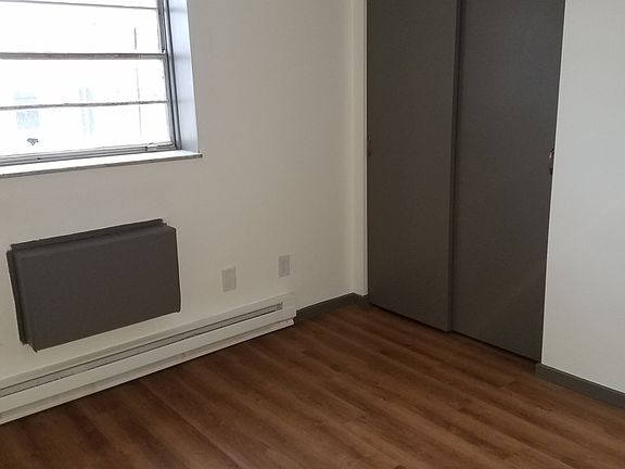 2nd image of 1701 Sullivant Ave