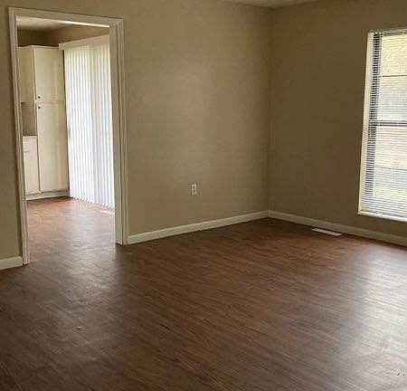 3rd image of 5201 E 139th St APT 55