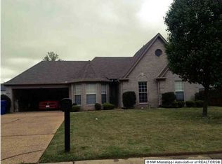 7325 Hunters Horn Dr, Byhalia, MS 38611