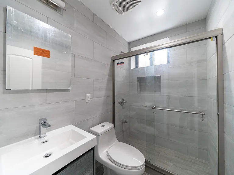 2477 86th St #2R — Photo 3