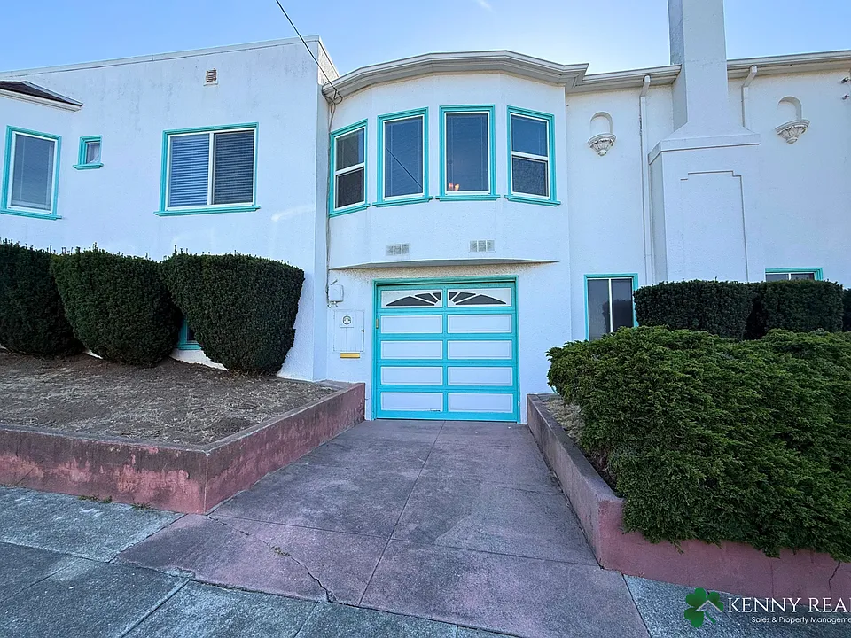 840 Grand Ave