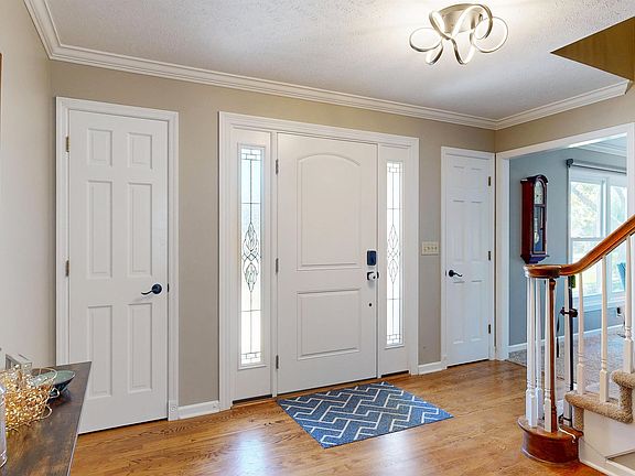 4th image of 3582 Brookfield Dr