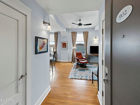 4th image of 531 S Gay St APT 902