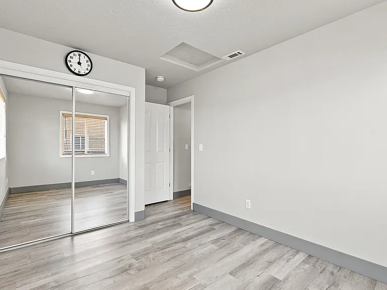 514 W Palmer Dr — Photo 22