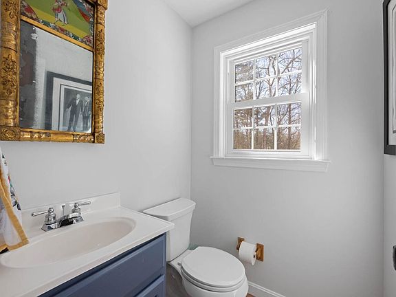 4th image of 65 Kendall Hill Road